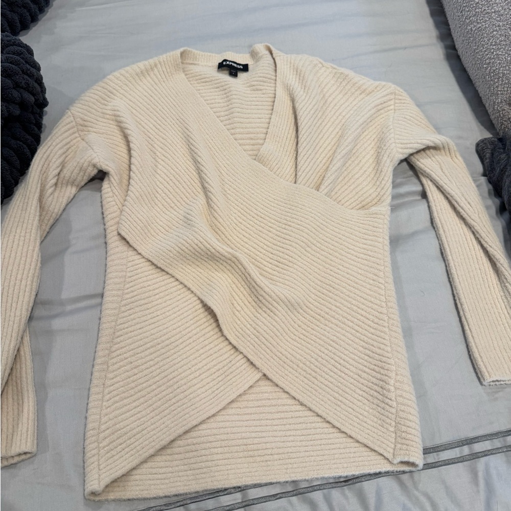 Express Cream Ribbed Sweater - Picture 3 of 4